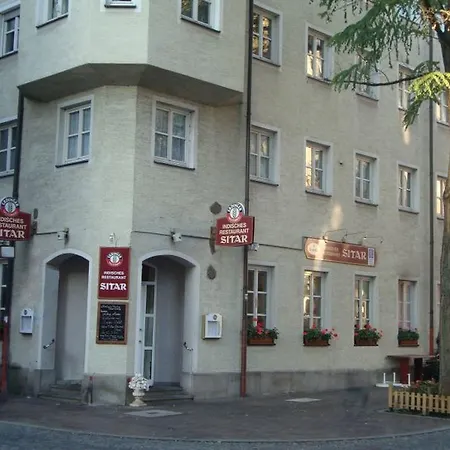 Guest house Mona Lisa 2*